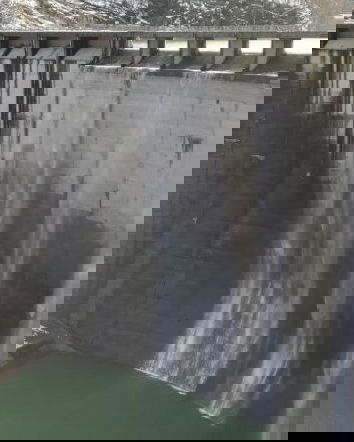 Jimmy, Ornella, la diga e il disagio