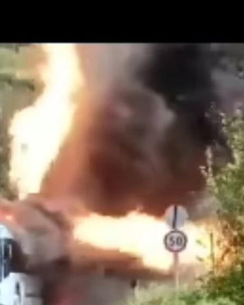 L’autobus che va a fuoco