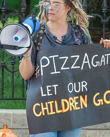 “Non credete a ciò che vi hanno detto sulla disinformazione”