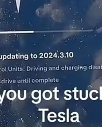 L’aggiornamento della Tesla