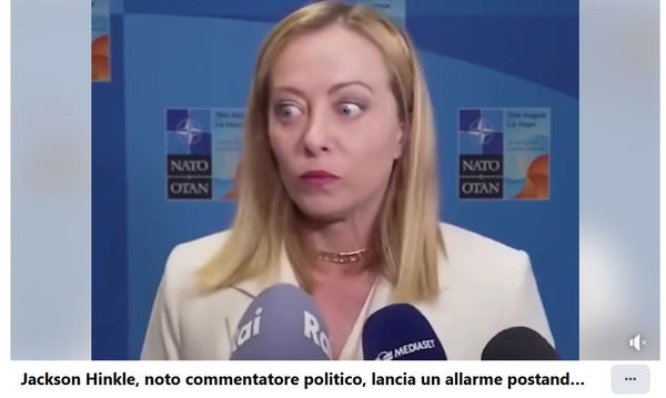 Giorgia Meloni e le smorfie sospette