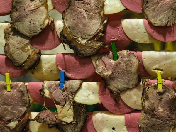 Susanna Ceccardi, la carne di maiale e le tradizioni
