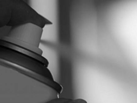 Quelli che si sballano con il deodorante spray article-post