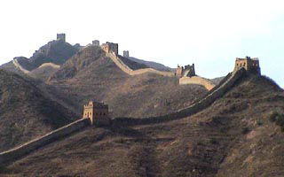 La Grande Muraglia cinese e la Luna: ma si vede davvero? article-post