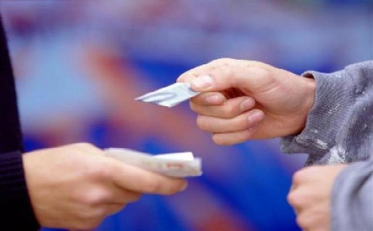 Un paio di considerazioni sul «pusher rimesso in libertà perché spacciava per necessità»