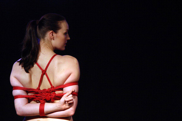 La donna che uccide con le tette article-post