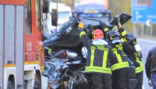 “Per gli albanesi ci vogliono le camere a gas”