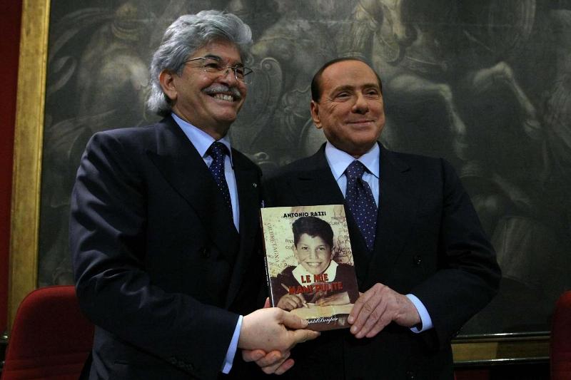 Antonio Razzi, il senatore che non conosce l'italiano Giornalettismo