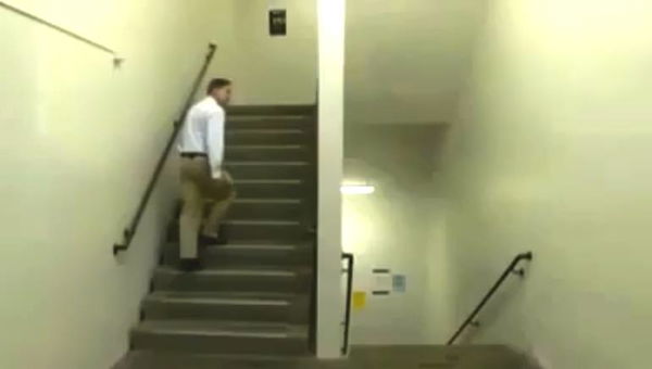 Il video impossibile della scala di Escher