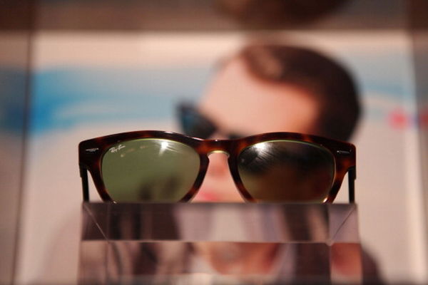 Ray Ban falsi: come non farsi fregare