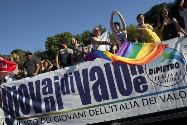 “Smetti di essere gay in 60 giorni”