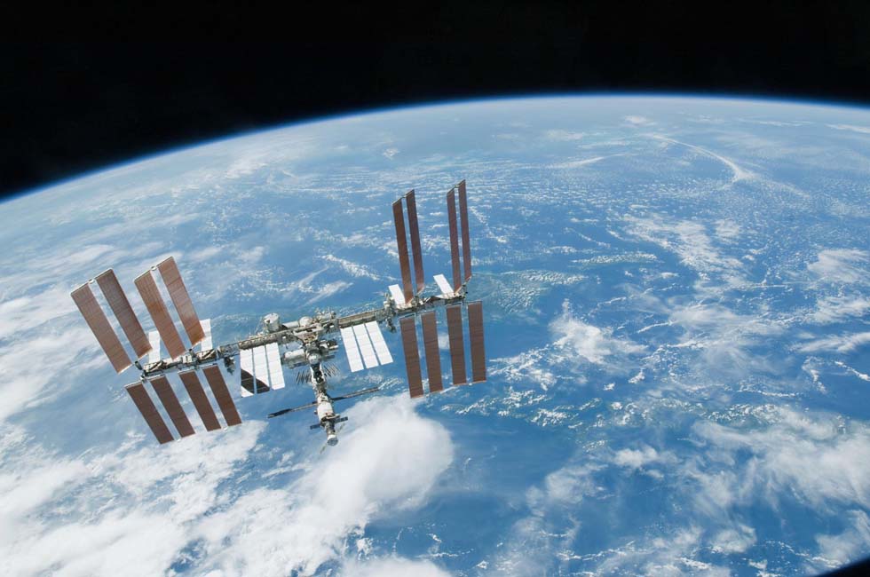 “Vi racconto cosa si prova a essere nello spazio” article-post