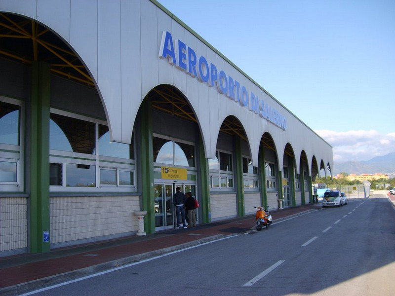 Il pasticciaccio dell’aeroporto Salerno-Costa d’Amalfi article-post