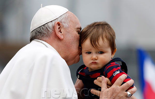 La Vera Storia Dei Papi Che Uccidono I Bambini | Giornalettismo