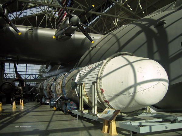 I guardiani dei missili nucleari che si facevano le canne