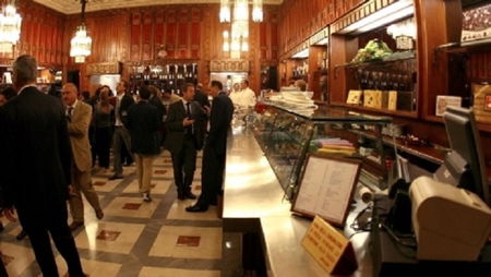 La Casta banchetta (quasi) gratis al ristorante della Camera article-post