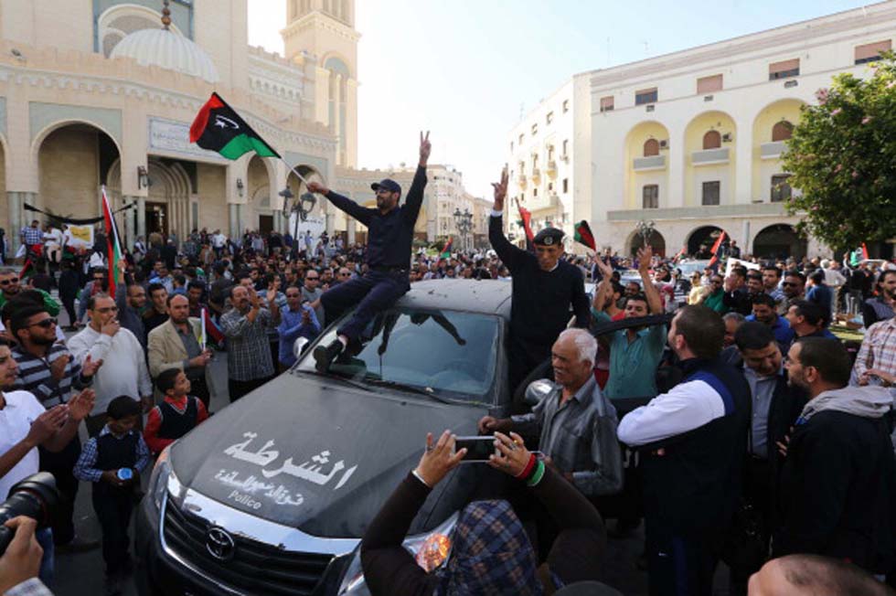 Libia, l'Italia ora cerca un grande diplomatico per evitare la