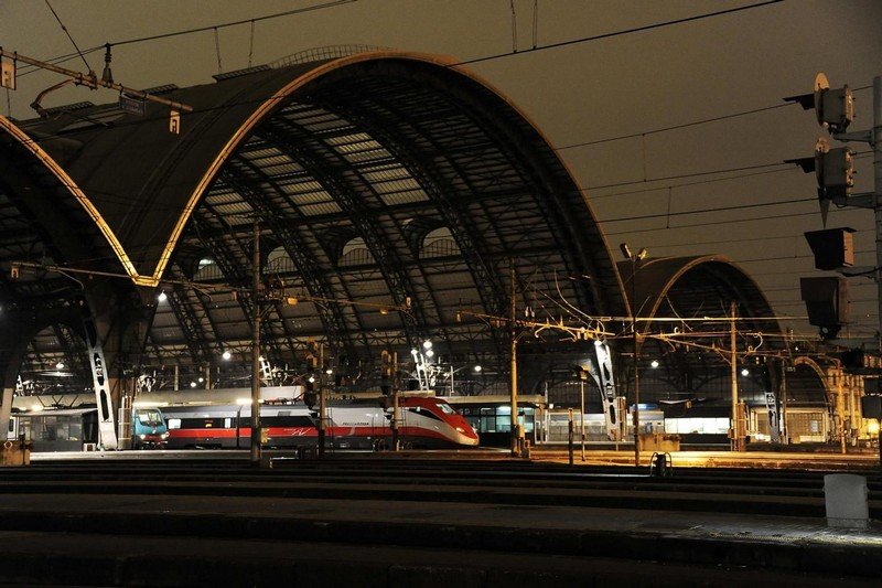 la stazione Centrale di Milano