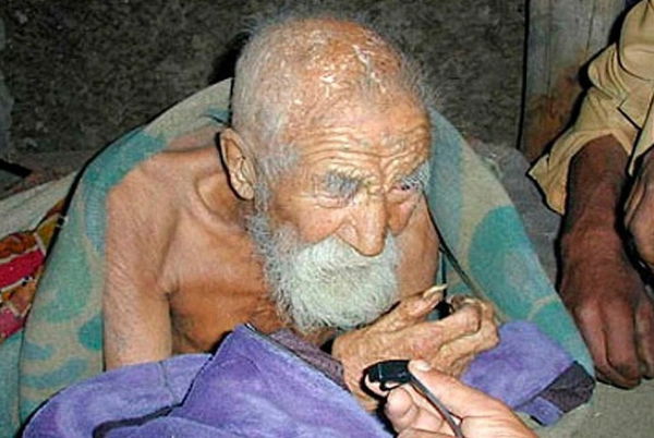 La mezza-bufala dell’uomo più vecchio del mondo