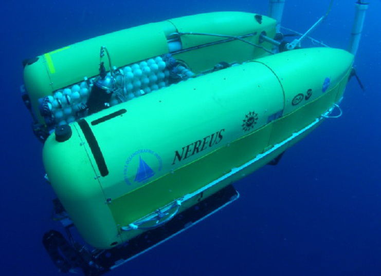 La caccia alle strane creature a 10 km di profondità nell'oceano Giornalettismo La caccia alle strane creature a 10 km di profondità nell'oceano Giornalettismo