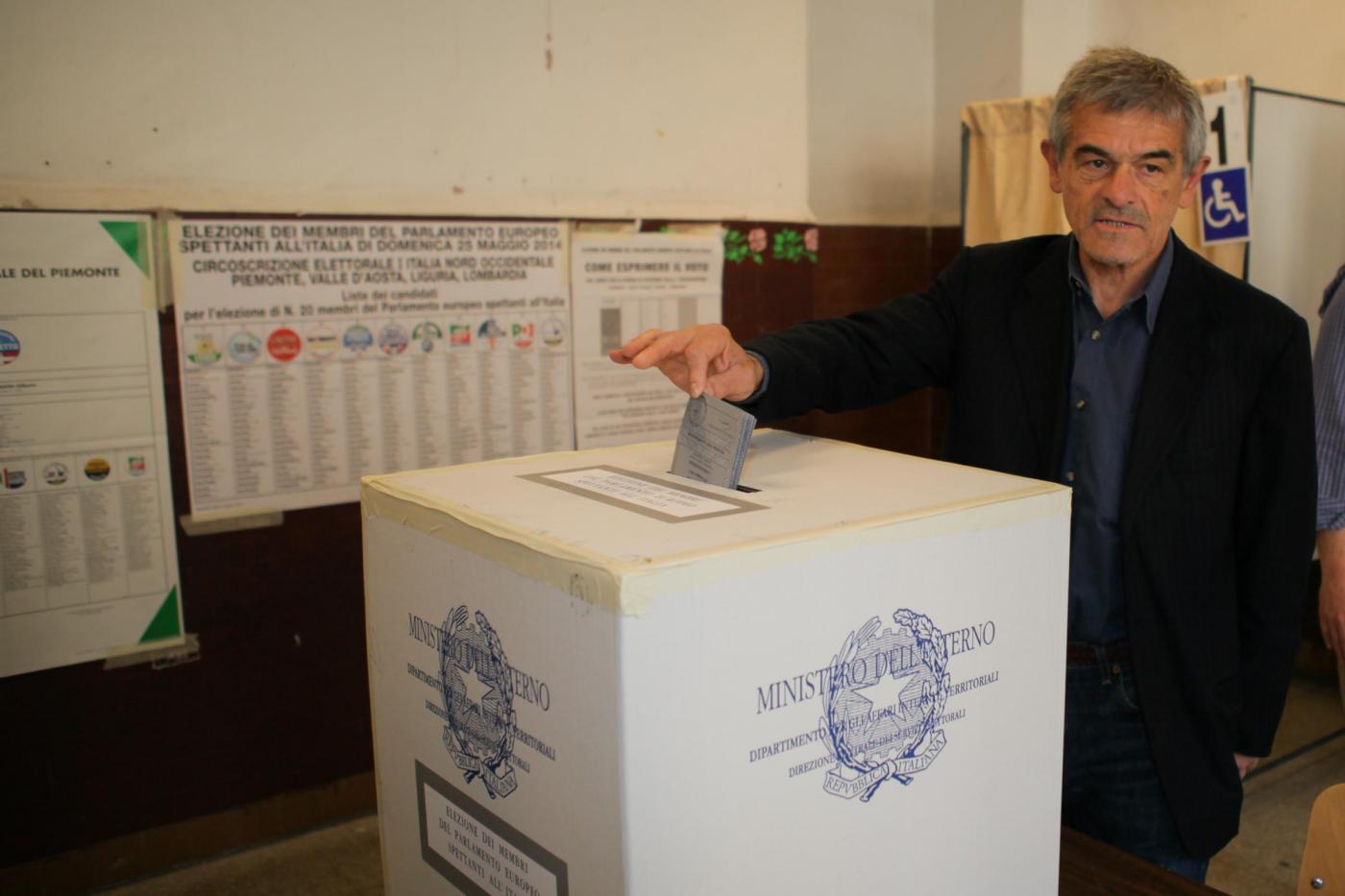 Elezioni regionali 2014 Piemonte vince Sergio Chiamparino Giornalettismo