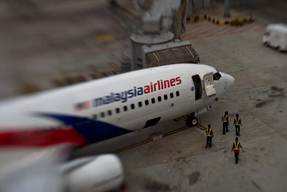 Volo MH370 ritrovata una salvietta (forse) proveniente dall'aereo Giornalettismo Volo MH370 ritrovata una salvietta (forse) proveniente dall'aereo Giornalettismo