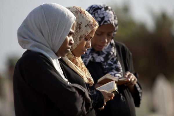 La bufala della «infibulazione obbligatoria» per tutte le donne dell’ISIS