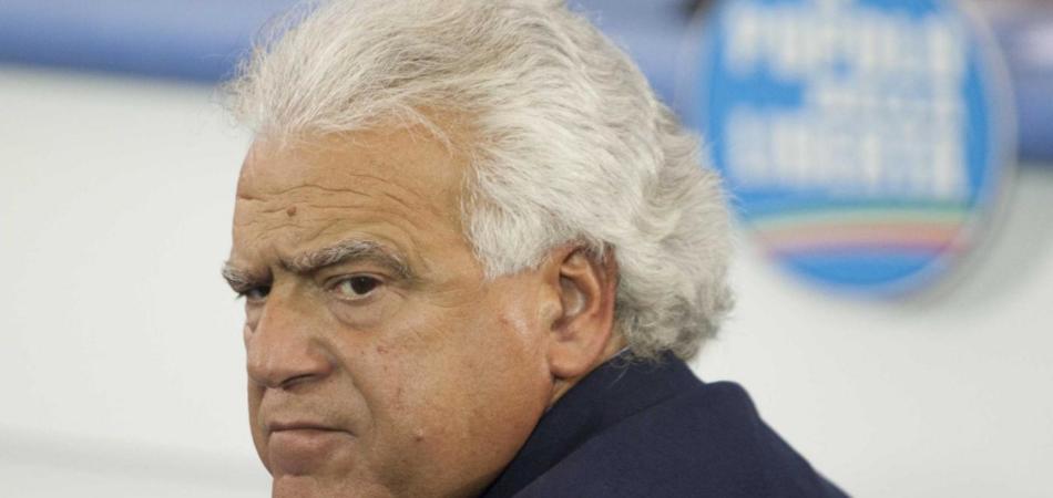 Denis Verdini rinviato a giudizio per finanziamento illecito