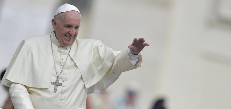 Papa Francesco incontrerà il ragazzo seviziato col compressore