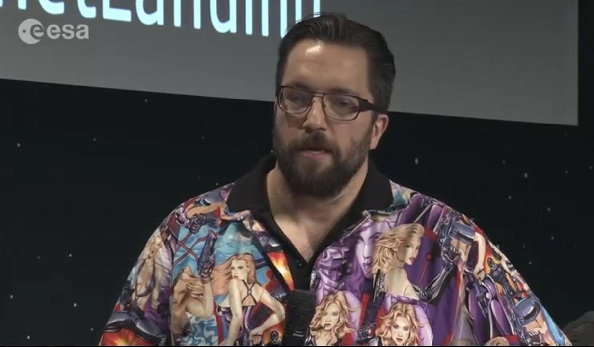 Salvate il soldato Matt Taylor (e la sua nerdissima camicia) article-post