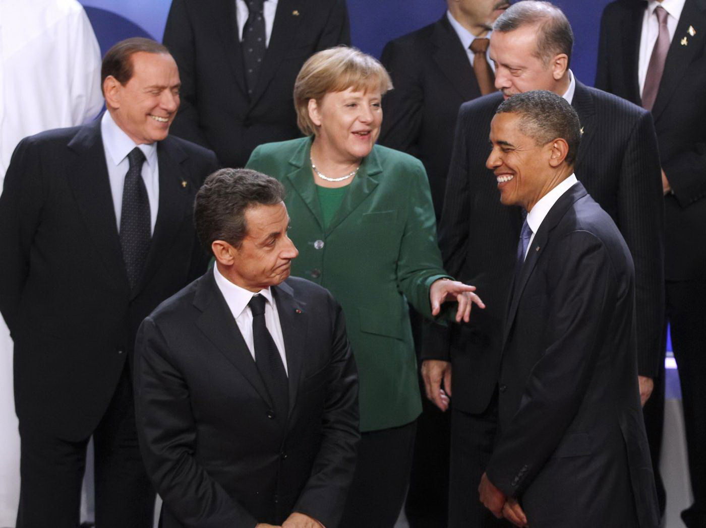 «Merkel e Sarkozy contro Berlusconi per salvare l'euro, e avevano