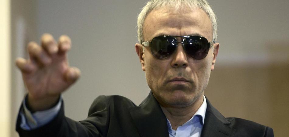 Ali Agca a sorpresa in Vaticano: fiori sulla tomba di Giovanni Paolo II