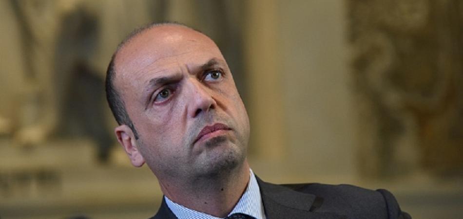 Angelino Alfano Libia