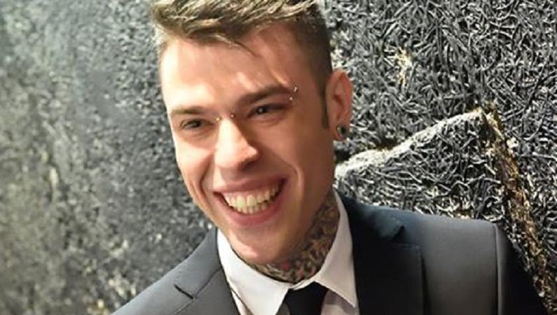Fedez Le Iene conduzione