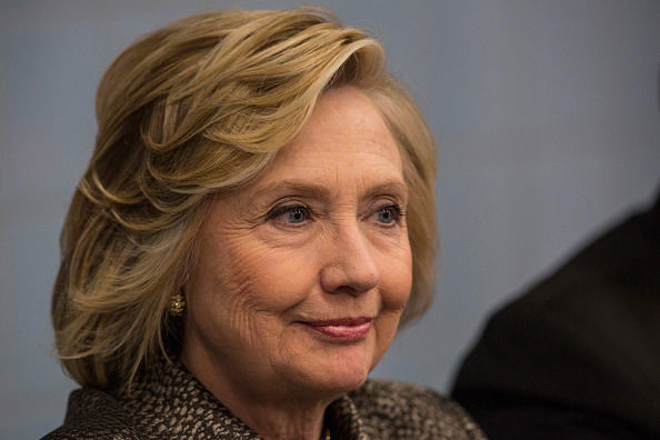 Hillary Clinton si candida alla presidenza degli Stati Uniti
