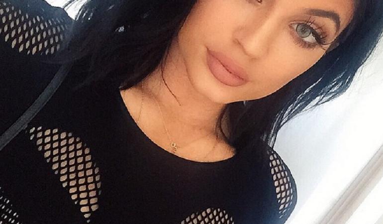 kylie jenner challenge labbra