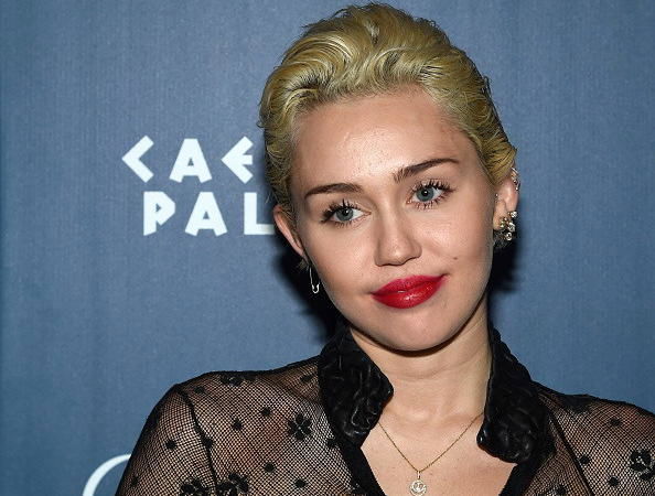 Miley Cyrus in difesa dei gay