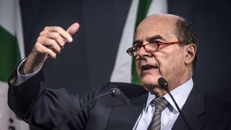 Italicum, Bersani: «Renzi fa pressioni indebite sul Parlamento»