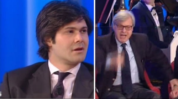 Vittorio Sgarbi litiga col figlio al Maurizio Costanzo Show e lascia lo studio