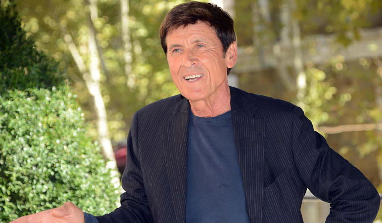 Gianni Morandi patente ritirata bufala