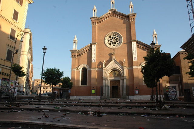 immigrati roma san lorenzo