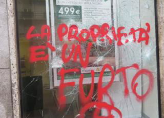 No Expo devastazione in via Carducci