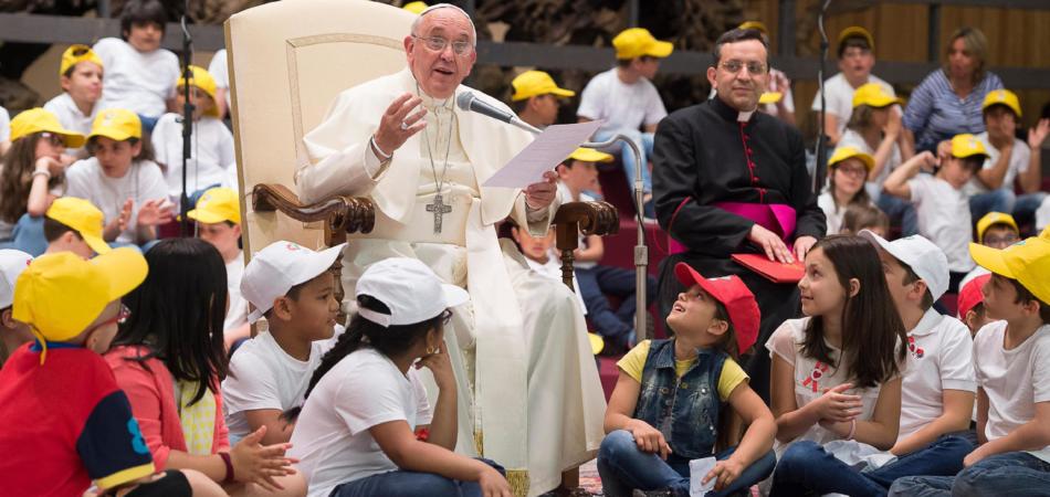 papa francesco fabbriche della pace