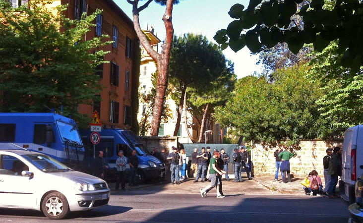scup-sgombero-folla