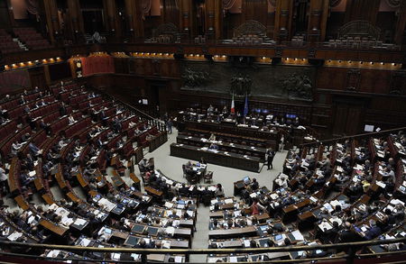 Vitalizi: un milione di euro per un’ora in Parlamento article-post