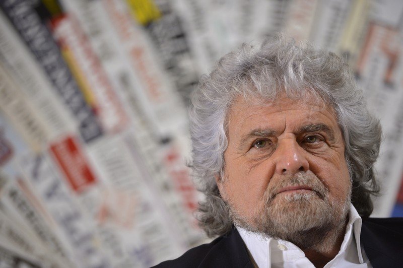 Il Tweet Di Beppe Grillo Su Topi Spazzatura E Clandestini Che Fa Arrabbiare Tutti Giornalettismo 4518