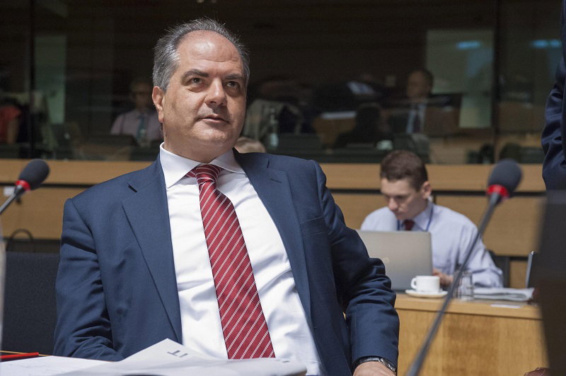 Mafia Capitale, Cara di Mineo: indagato il sottosegretario Giuseppe Castiglione (Ncd) article-post