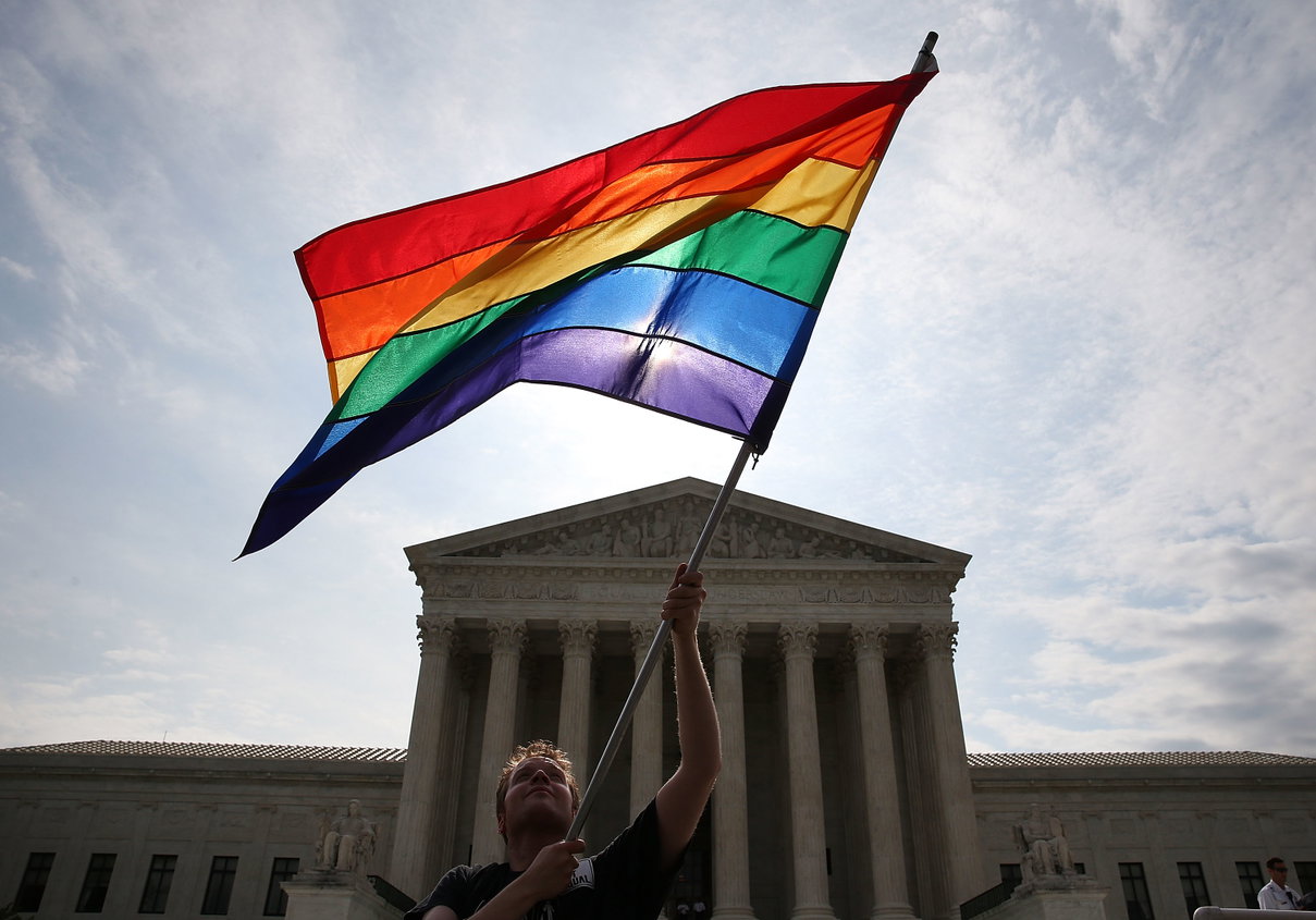 I matrimoni gay sono legali in tutti gli Stati Uniti article-post