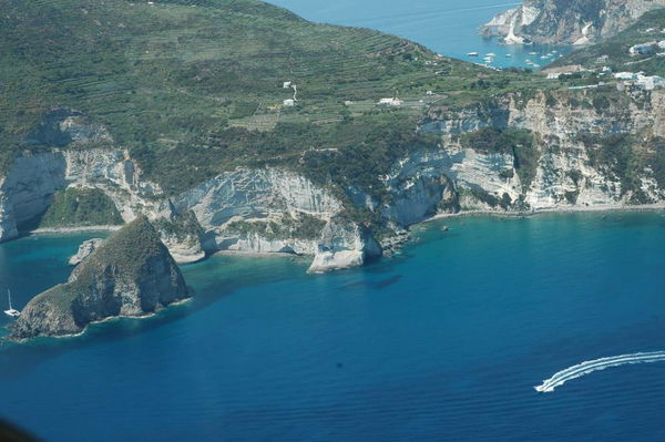 Non solo Ponza: chi punta sull’influencer marketing per promuovere il territorio e il turismo