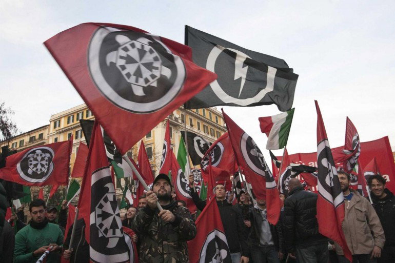 Casapound nel milanese, cinquecento agenti in arrivo. Matteo Salvini: “La festa si deve fare” article-post